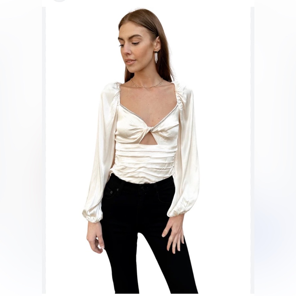 Astr Cream Satin Long-Sleeve Twist Front Blouse